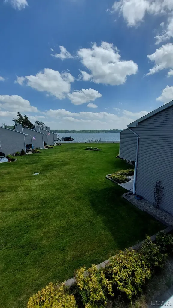1359 Lake Shore Drive Brooklyn Village MI 49230