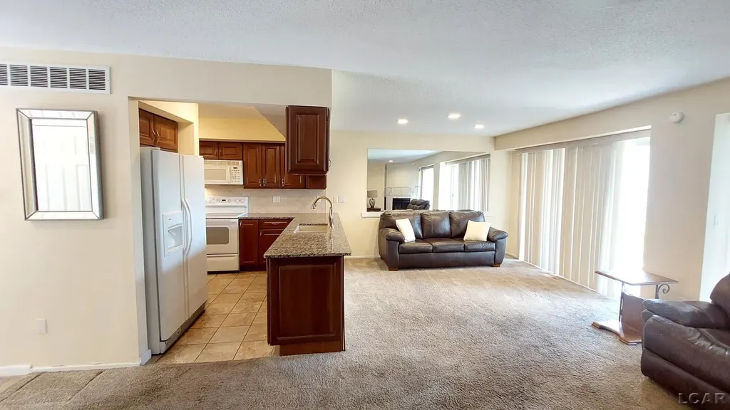 1359 Lake Shore Drive Brooklyn Village MI 49230