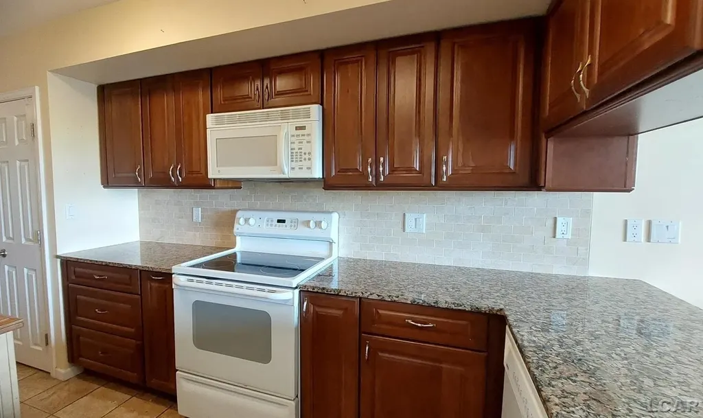 1359 Lake Shore Drive Brooklyn Village MI 49230