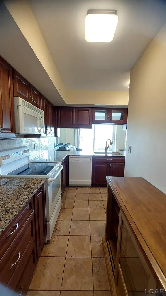 1359 Lake Shore Drive Brooklyn Village MI 49230