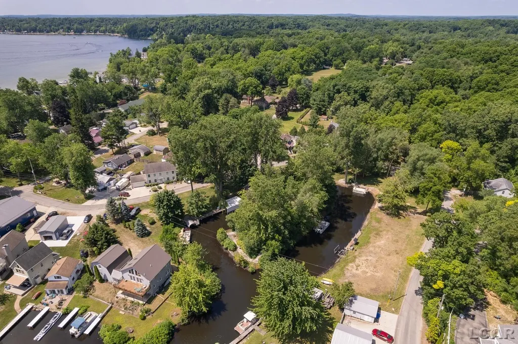 5619 Rays Drive Cambridge Township MI 49265