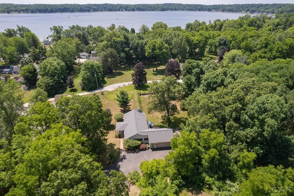 5619 Rays Drive Cambridge Township MI 49265