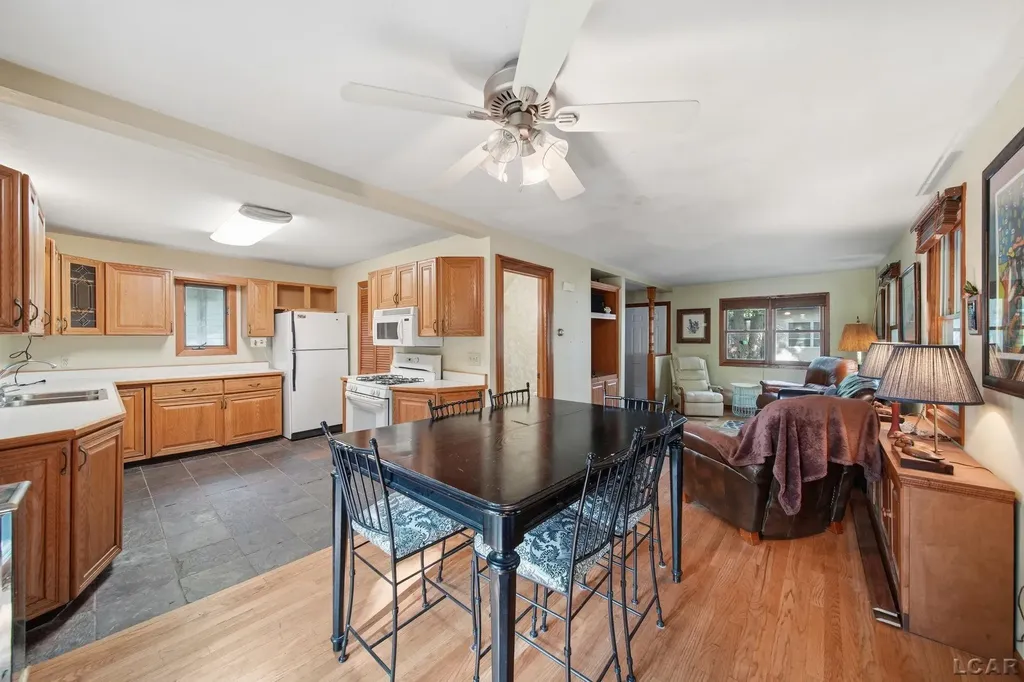 295 Ridgeway Drive Cambridge Township MI 49230