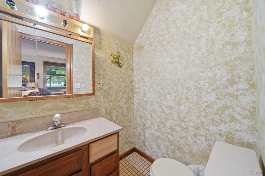 295 Ridgeway Drive Cambridge Township MI 49230