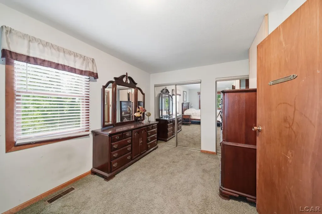 295 Ridgeway Drive Cambridge Township MI 49230