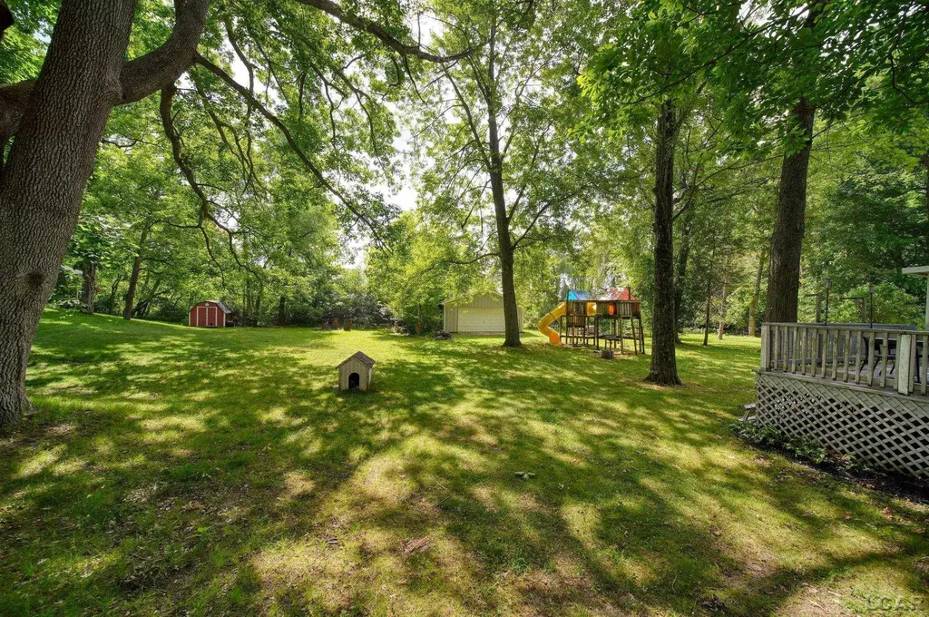 295 Ridgeway Drive Cambridge Township MI 49230