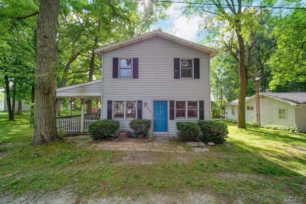 295 Ridgeway Drive Cambridge Township MI 49230