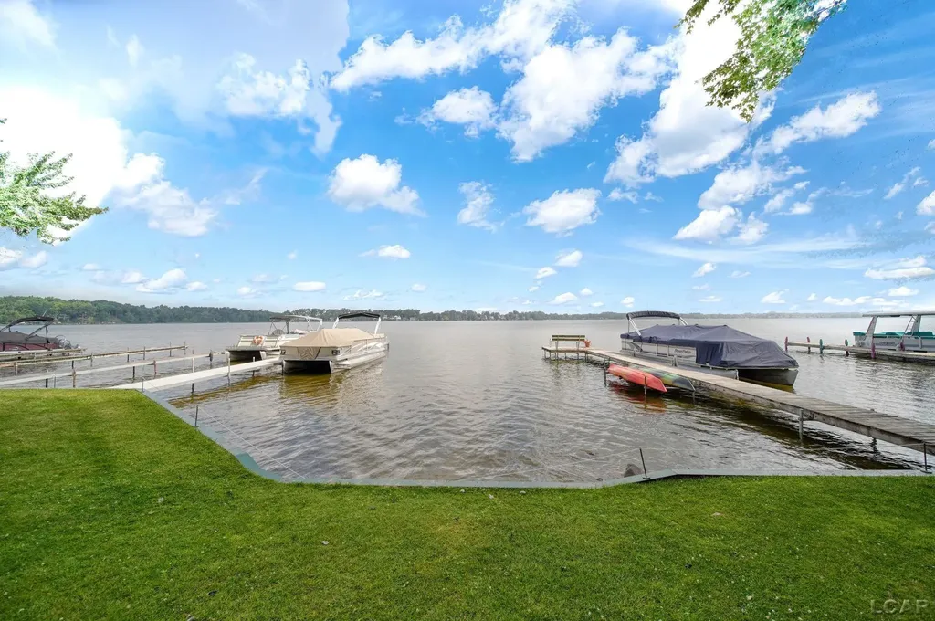 295 Ridgeway Drive Cambridge Township MI 49230
