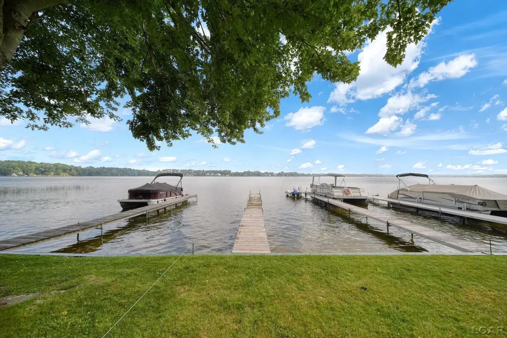295 Ridgeway Drive Cambridge Township MI 49230
