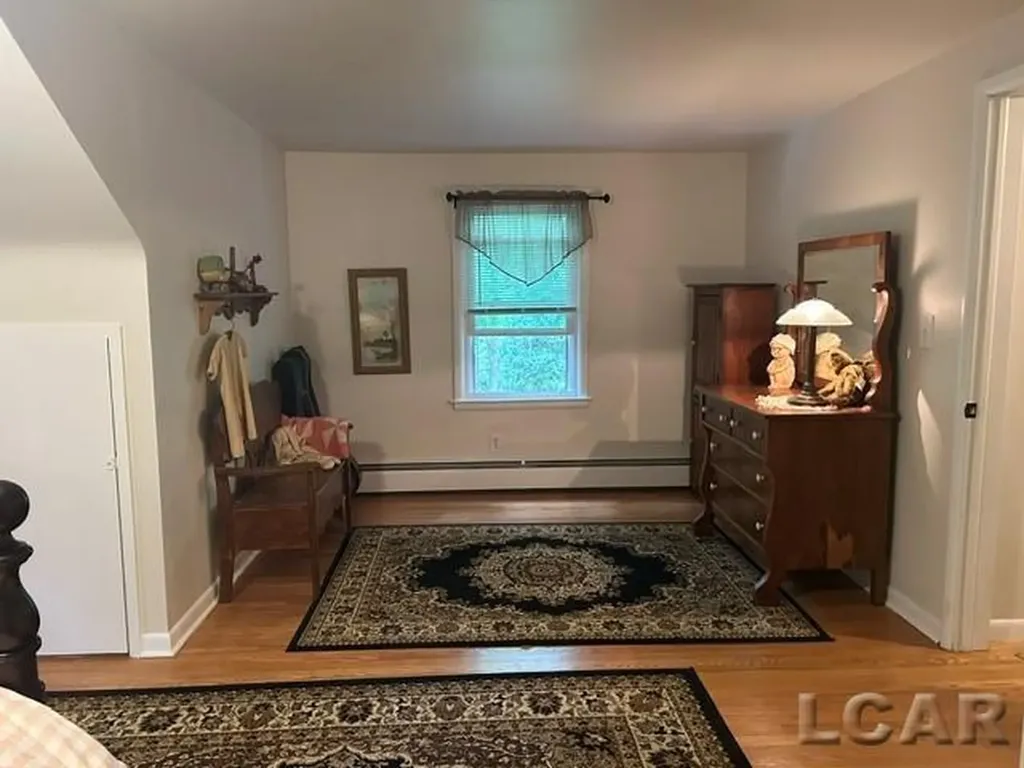 32080 W 9-mile Road Farmington Hills City MI 48336