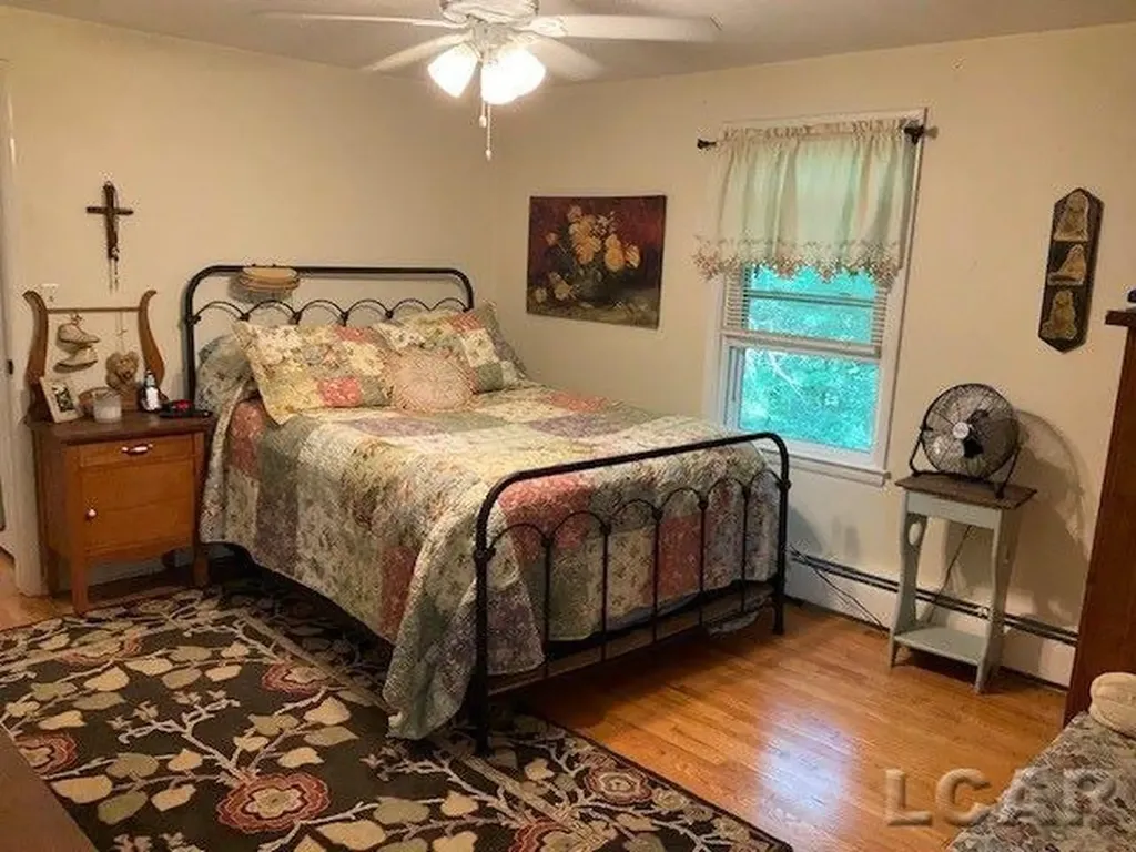 32080 W 9-mile Road Farmington Hills City MI 48336