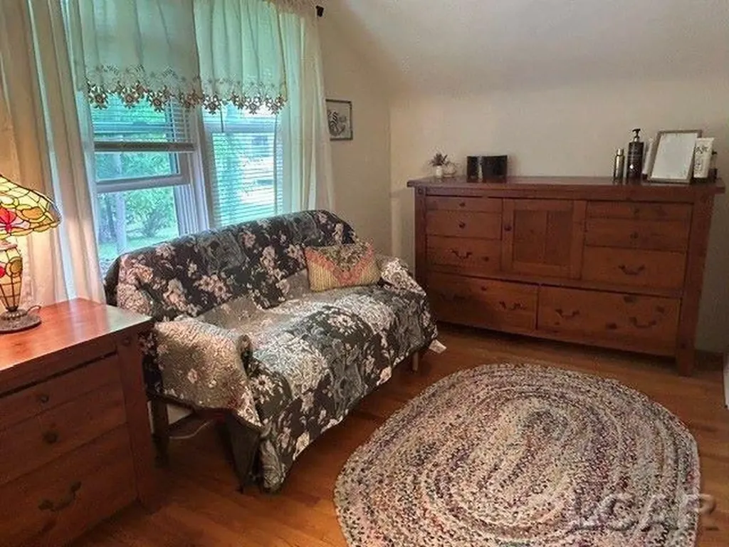 32080 W 9-mile Road Farmington Hills City MI 48336