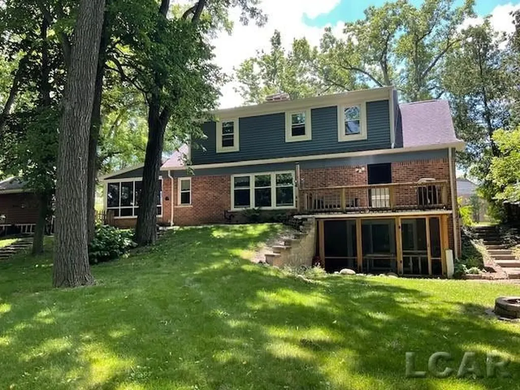 32080 W 9-mile Road Farmington Hills City MI 48336