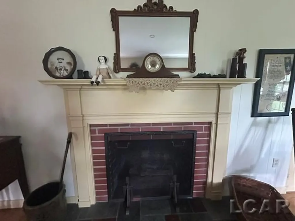 32080 W 9-mile Road Farmington Hills City MI 48336