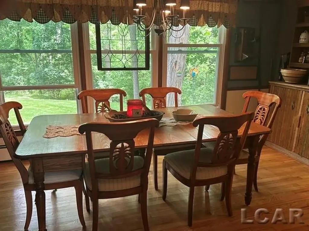32080 W 9-mile Road Farmington Hills City MI 48336