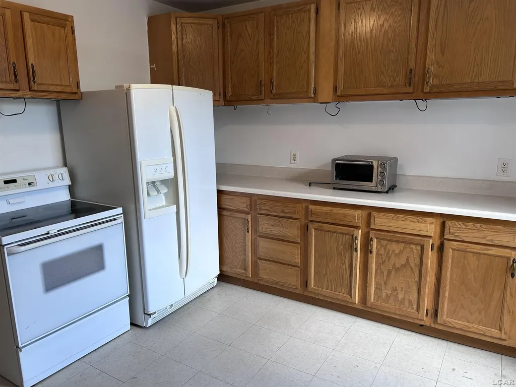 137 1/2 W Main Street Morenci City MI 49256