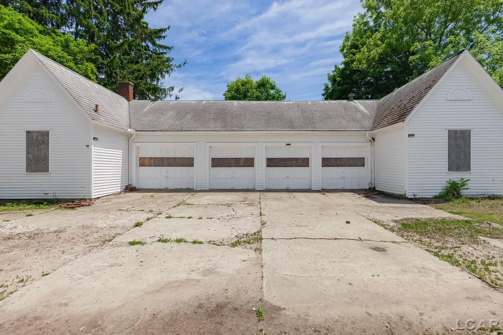 411 S Main Street Adrian City MI 49221