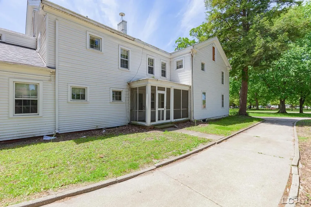 411 S Main Street Adrian City MI 49221