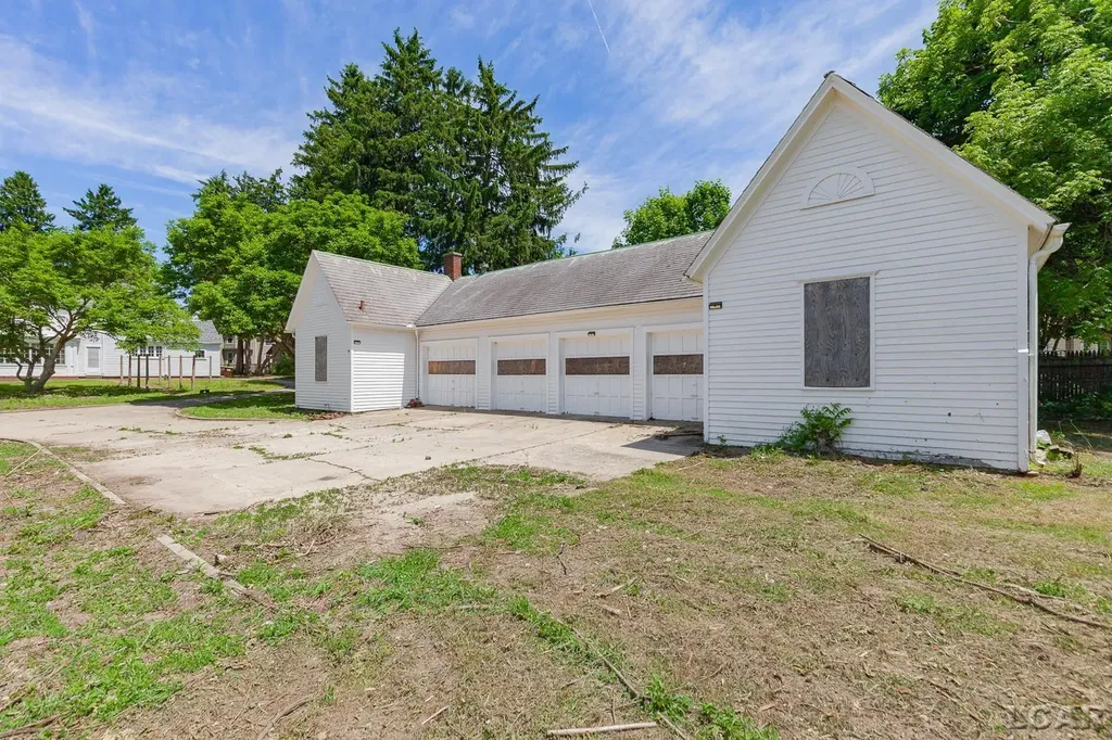 411 S Main Street Adrian City MI 49221