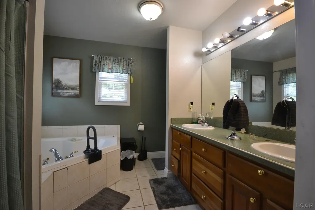10568 Beebe Highway Unknown City MI 49287