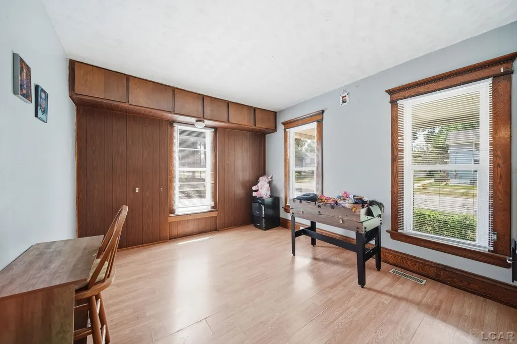 225 Seeley Street Adrian City MI 49221