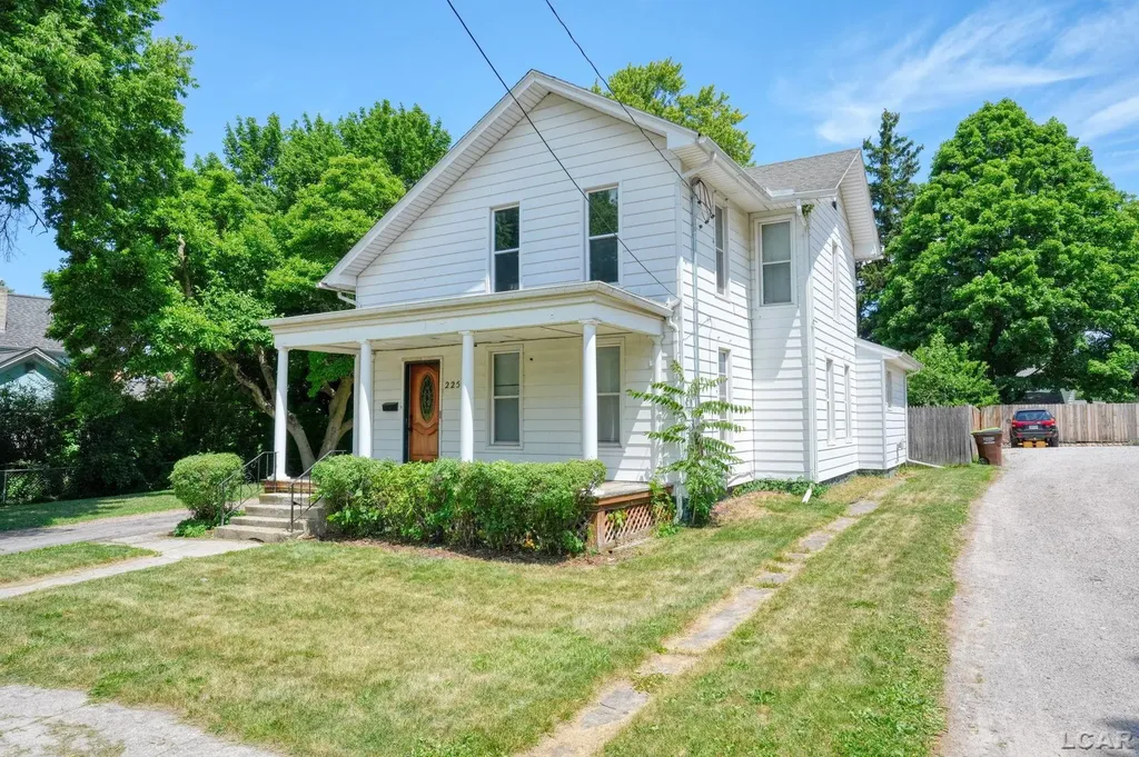225 Seeley Street Adrian City MI 49221