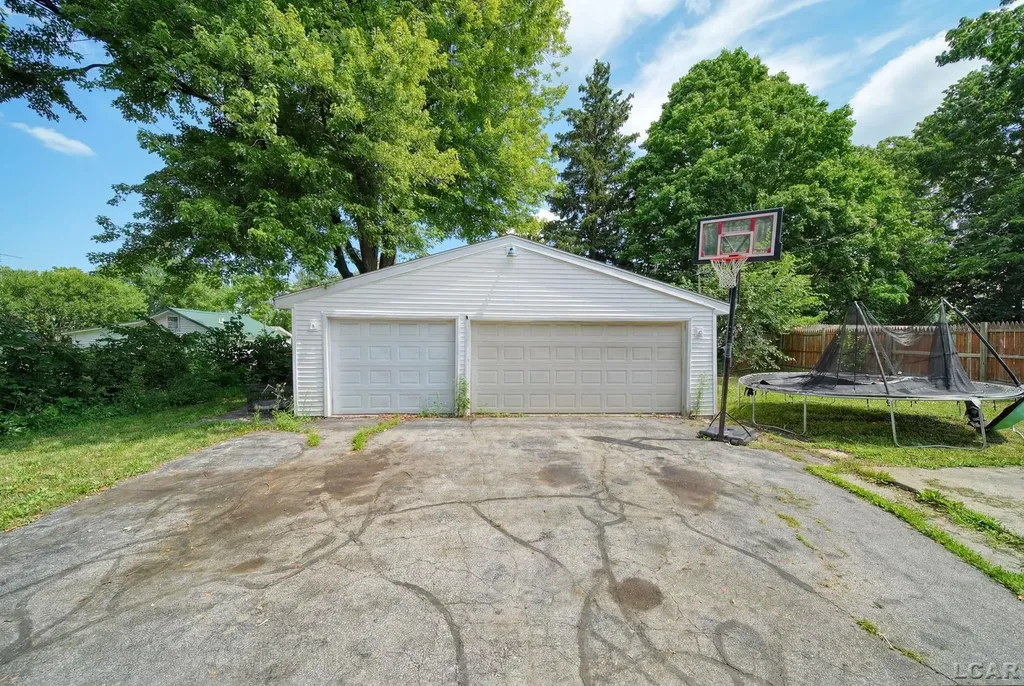 225 Seeley Street Adrian City MI 49221