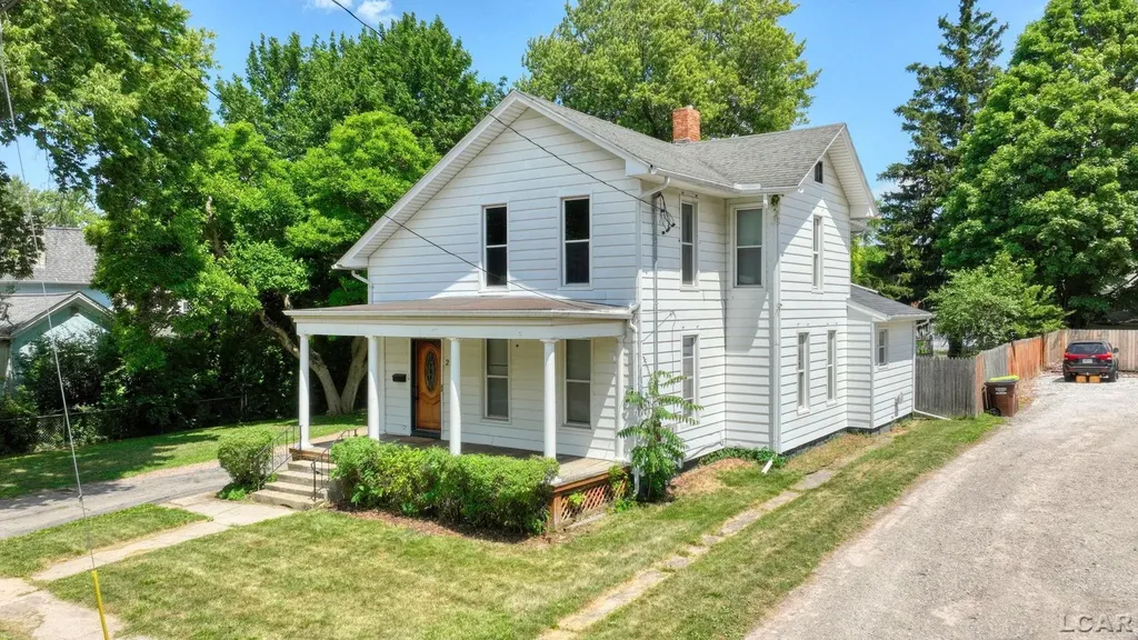 225 Seeley Street Adrian City MI 49221