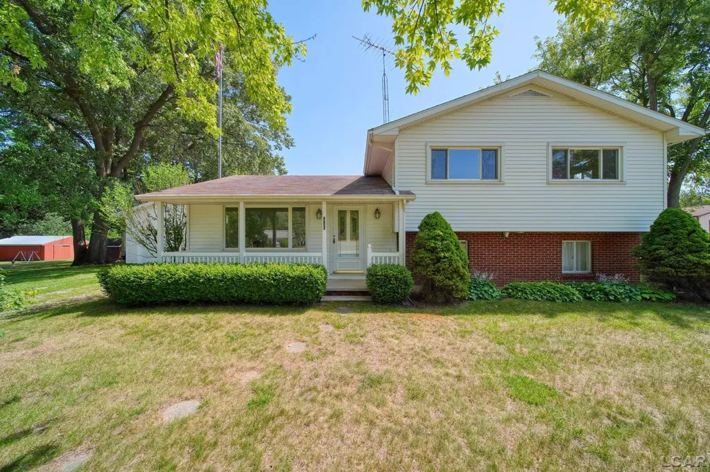 2745 E Carleton Road Madison Charter Township MI 49221