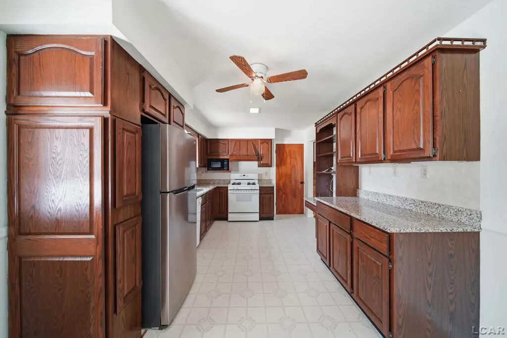 2745 E Carleton Road Madison Charter Township MI 49221
