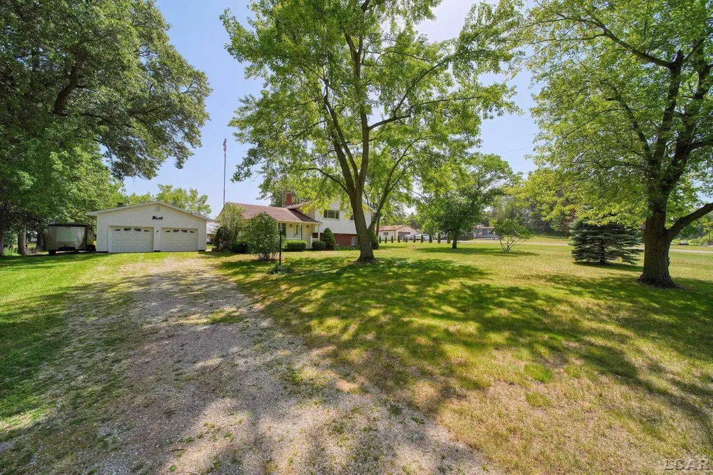 2745 E Carleton Road Madison Charter Township MI 49221