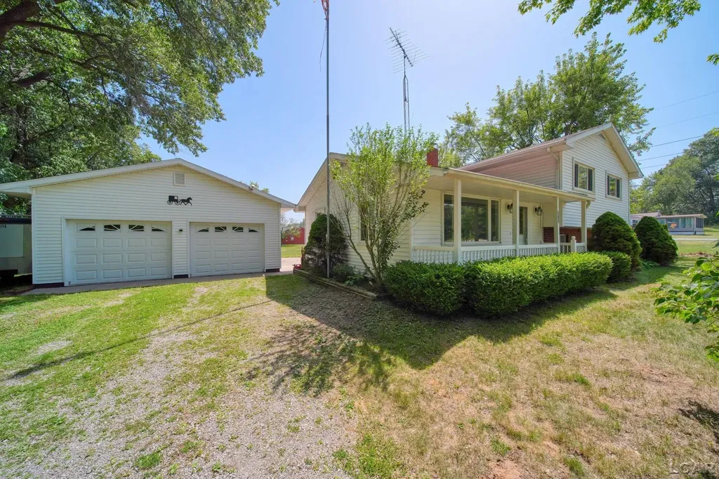 2745 E Carleton Road Madison Charter Township MI 49221
