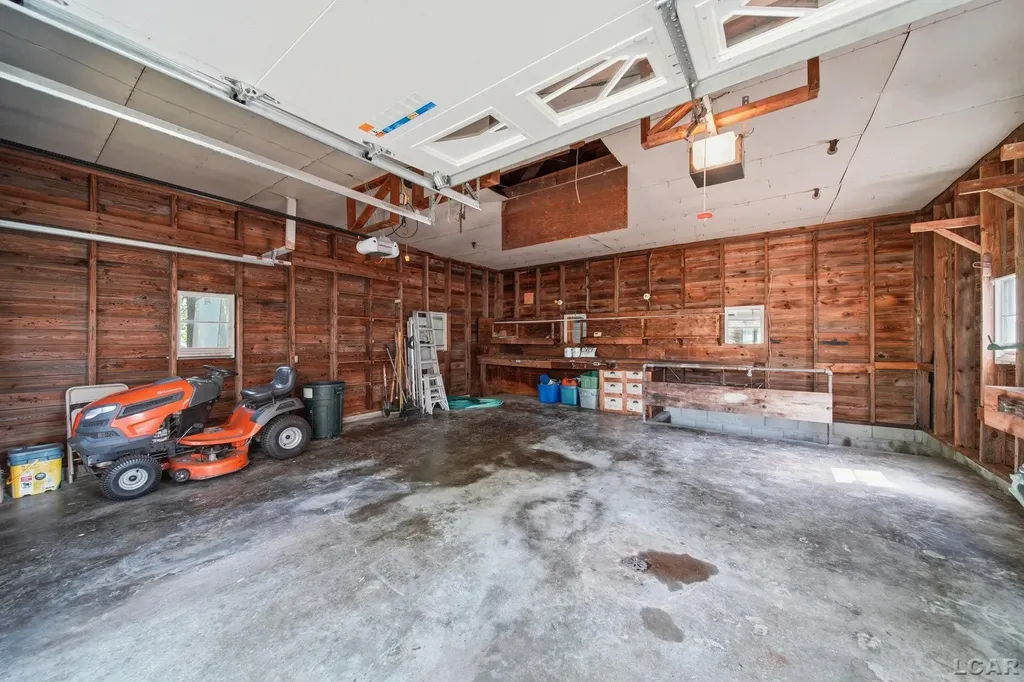 2745 E Carleton Road Madison Charter Township MI 49221