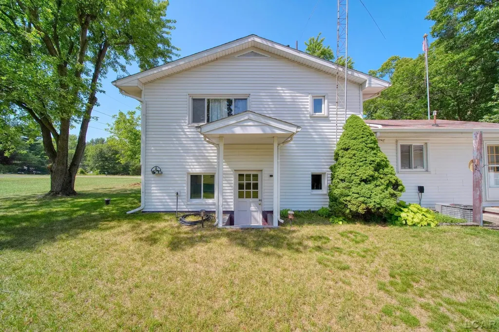 2745 E Carleton Road Madison Charter Township MI 49221