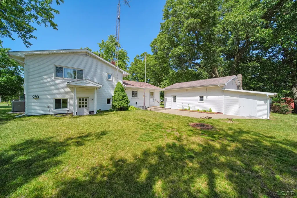 2745 E Carleton Road Madison Charter Township MI 49221