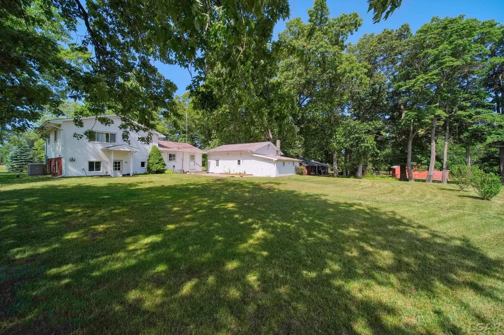 2745 E Carleton Road Madison Charter Township MI 49221