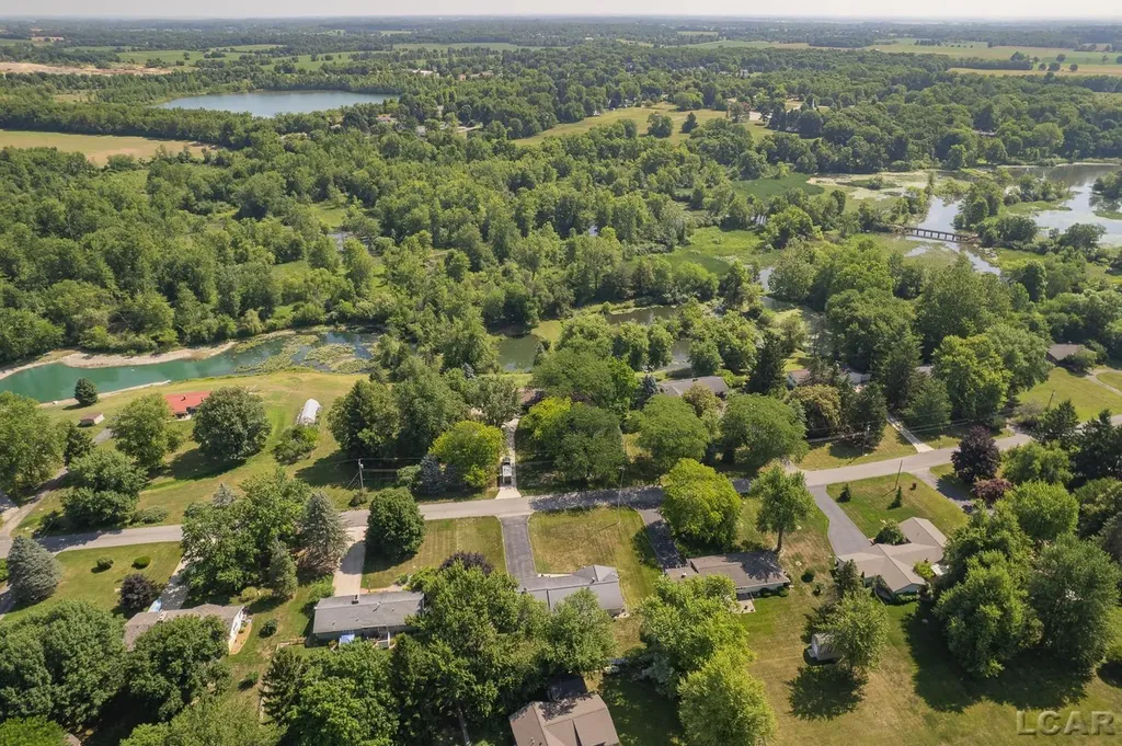 9432 Tonneberger Drive Tecumseh Township MI 49286