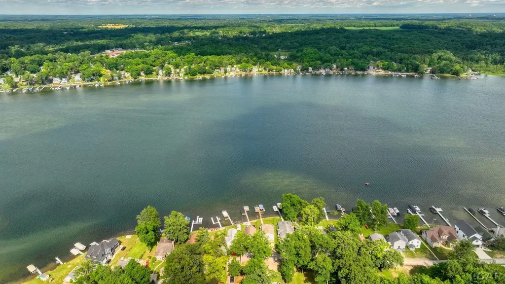 7296 Walnut Hill Road Woodstock Township MI 49253