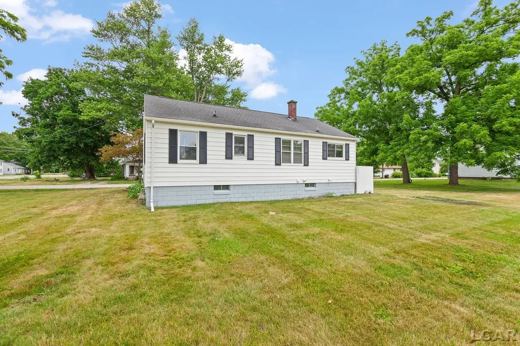 4281 Sycamore Street Palmyra Township MI 49268