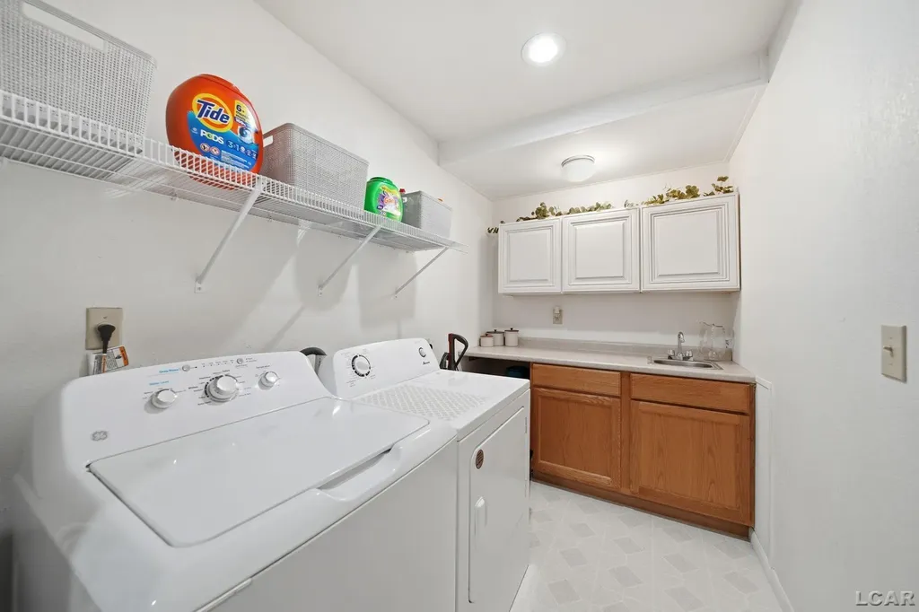 2943 Lee Marie Drive Adrian Township MI 49221