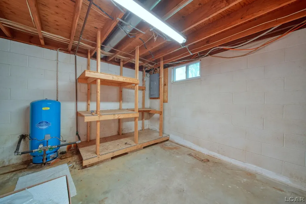 2943 Lee Marie Drive Adrian Township MI 49221