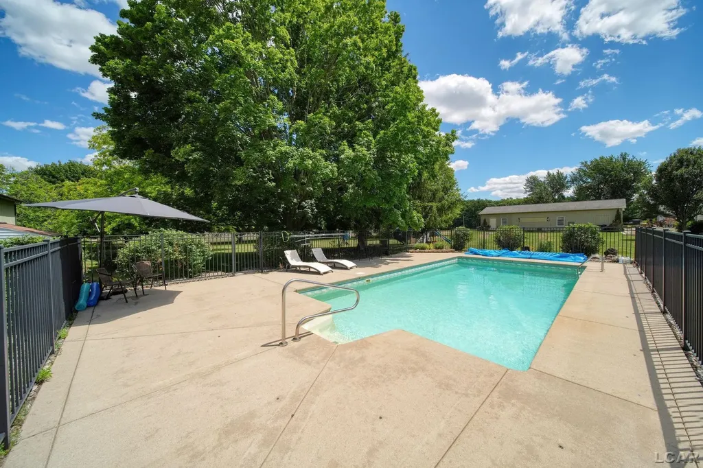 2943 Lee Marie Drive Adrian Township MI 49221