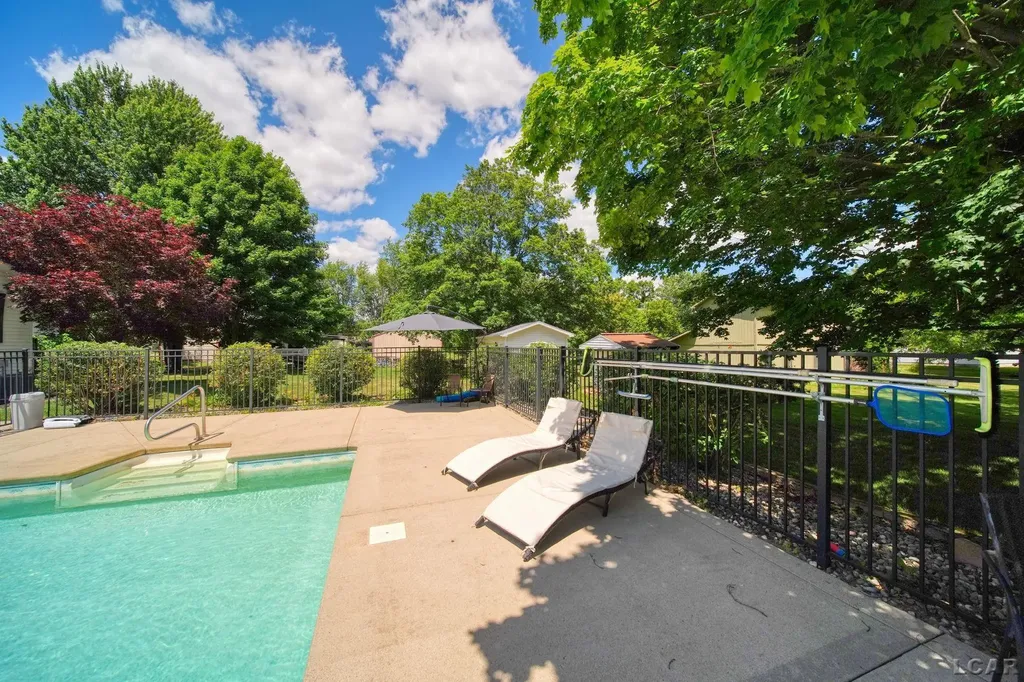 2943 Lee Marie Drive Adrian Township MI 49221