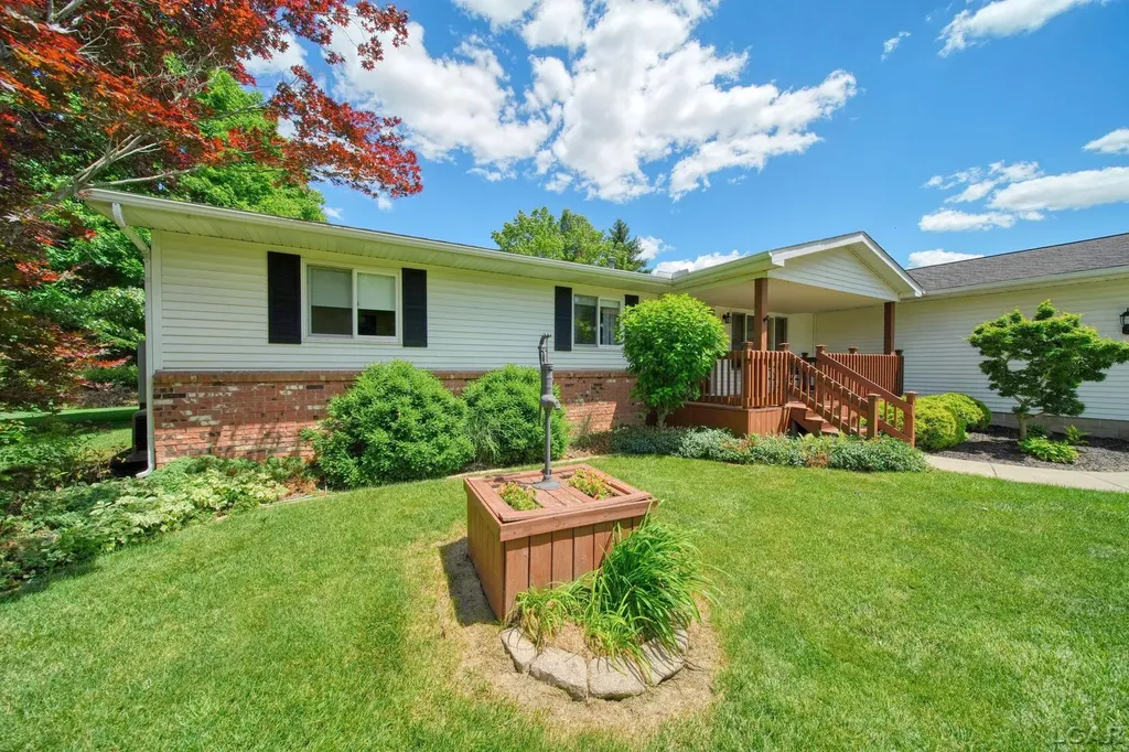 2943 Lee Marie Drive Adrian Township MI 49221