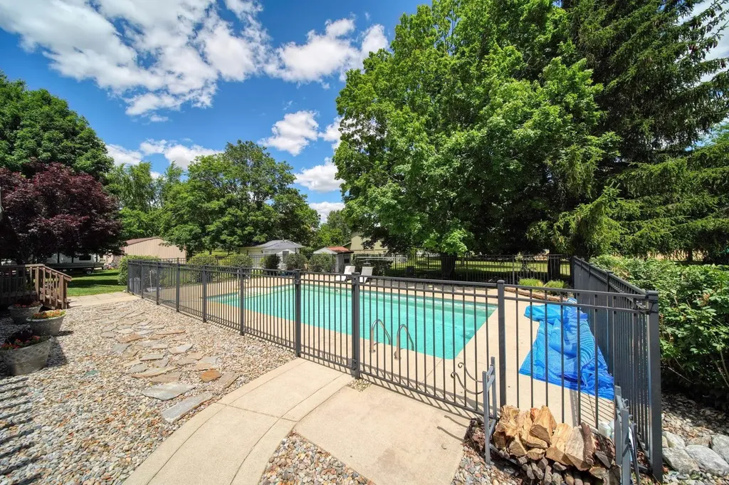 2943 Lee Marie Drive Adrian Township MI 49221