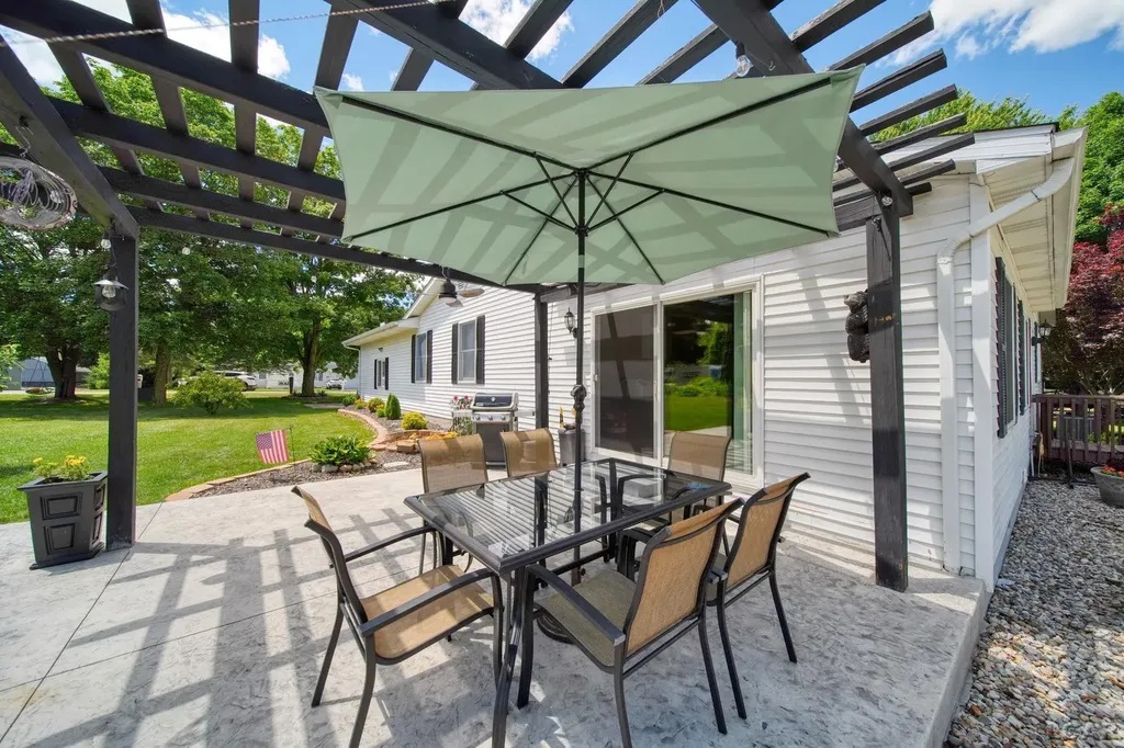 2943 Lee Marie Drive Adrian Township MI 49221
