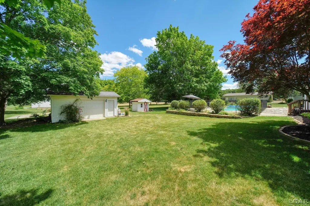 2943 Lee Marie Drive Adrian Township MI 49221