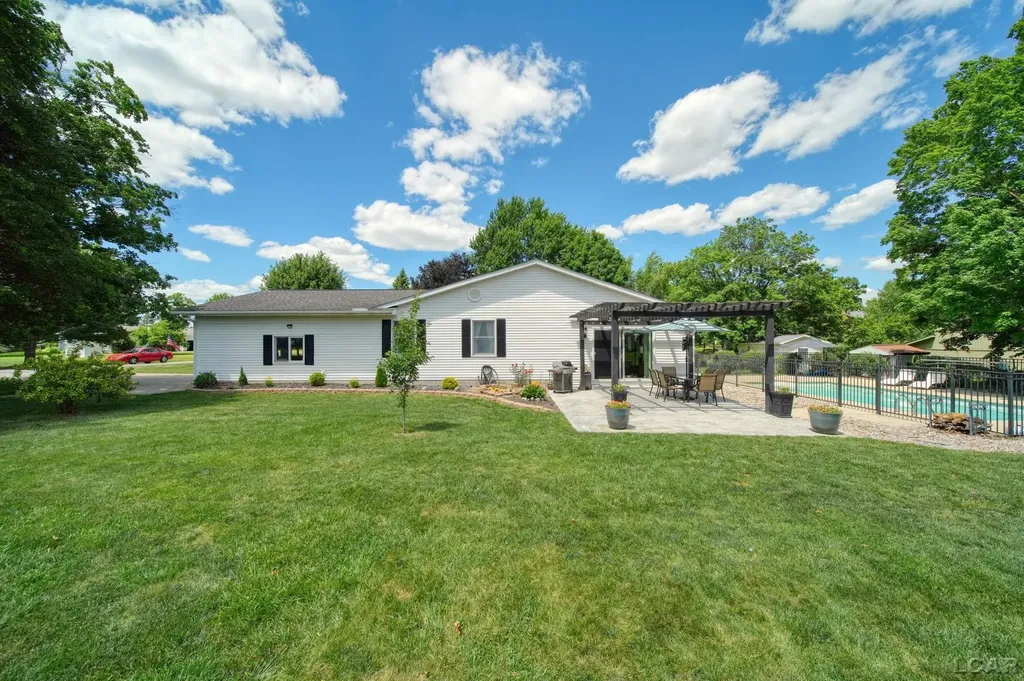 2943 Lee Marie Drive Adrian Township MI 49221