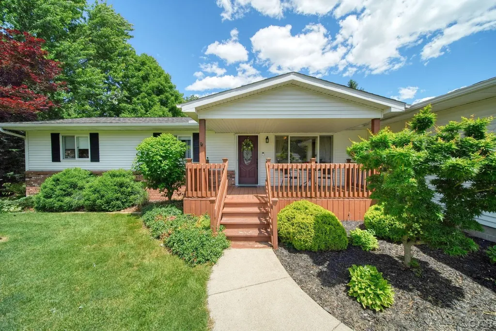 2943 Lee Marie Drive Adrian Township MI 49221