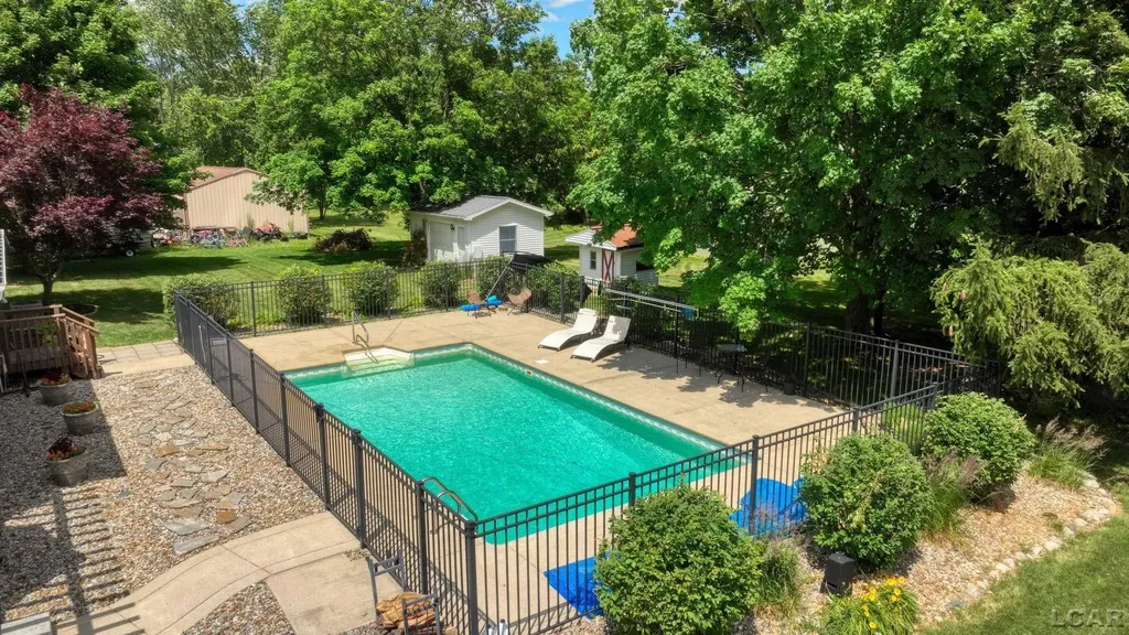2943 Lee Marie Drive Adrian Township MI 49221